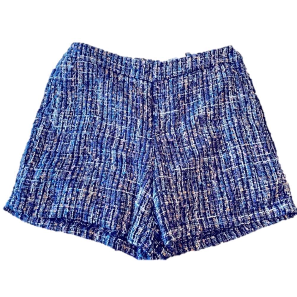 Women’s dressy, pretty blue charter club shorts size 10